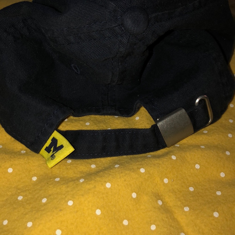 Michigan hat - Picture 2 of 3